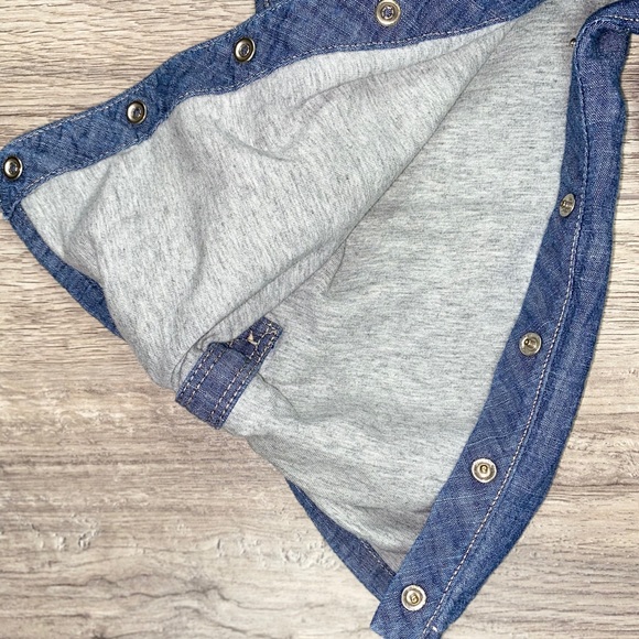 GAP Jersey Lined Button Down Denim Romper 18-24 Months GAP Denim Romper 18-24M - Picture 7 of 16